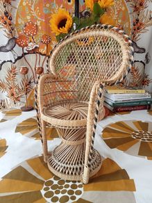 Wicker plant stand / peacock chair for dolls