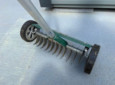 Lawn Dethatcher