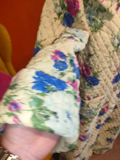 Vintage 50s 60s Yellow floral quilted housecoat