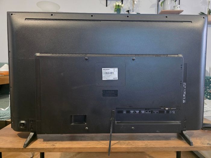 Sharp 40" Full HD LCD TV  Great Condition