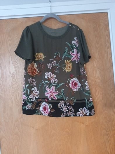 Bundle  Of Ladies Dresses,  Trousers & Jumpers & 1 Blouse. 8  Items.  S. 14