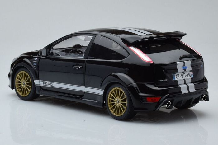 Ford Focus RS mk2 Le Mans Edition 2010 - New in Box - 1/18 - Minichamps