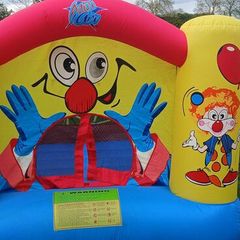 kids bouncy castle