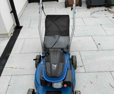 Hyundai 40cm 79cc Petrol Lawnmower