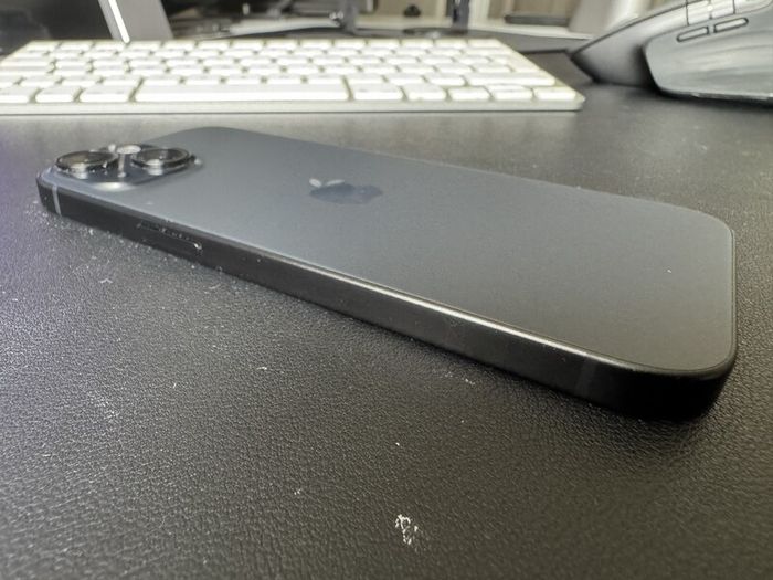 iPhone 15 128GB Black - Unlocked - 89% Battery