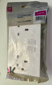 Double Socket (white)