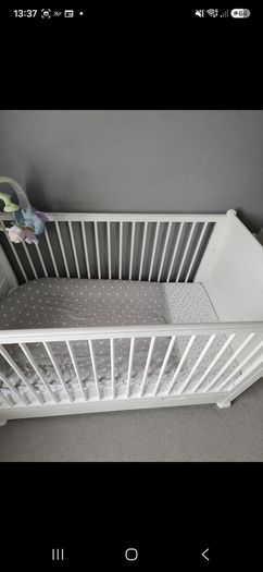 Hampton cot bed