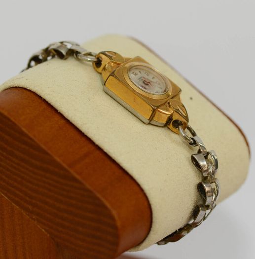 Vintage Ladies Lanco Gold Watch