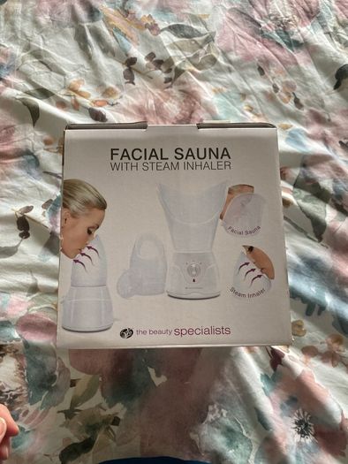 Facial sauna with steam inhaler