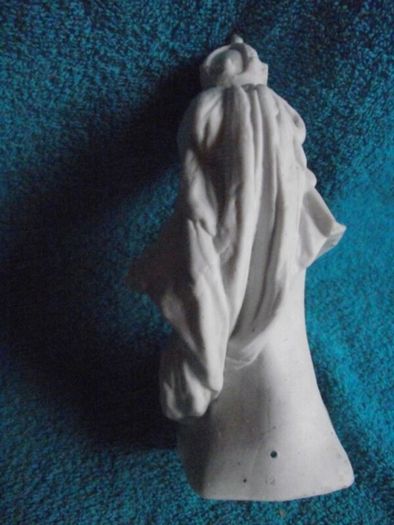Bisque Pottery bust of Queen Victoria - Diamond Jubilee 1897