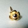 Pristine Vintage 9ct Gold Flower Stud Earring Image 3