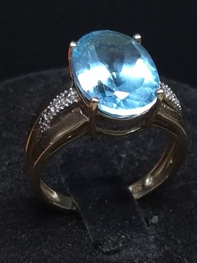 Vintage 9ct Gold Large Blue Topaz Statement Ring Size 55