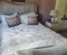 queen size bed