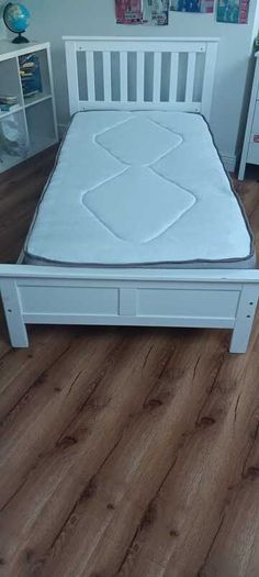 Single bed for sale