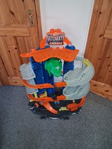 Hot Wheels Ultimate Garage