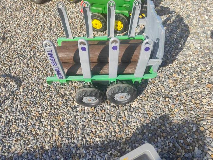 JCB Kids dumper (rolly toys)