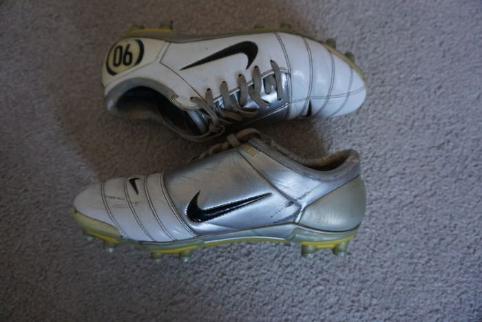 Football Boots Nike Air Zoom Total 90 III White/Silver (2004) Size 7UK FG
