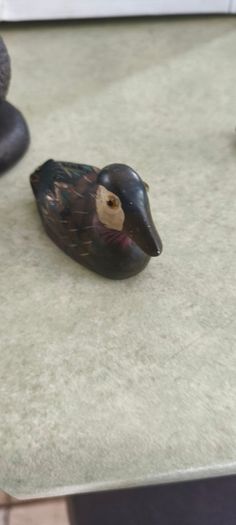 3 DUCKS Duck Ornament, VintagVintage smaller oneHand Painted Soapstone Decoy Duck Figurine Rustic Cabin Decor 18.00 euro.
