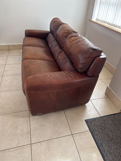 Brown Sofitalia Italian Top grade leather  3 seater sofa.