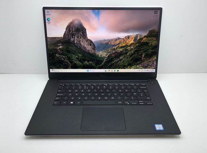 Dell Xps 15 7590 - Core I7(9gen)/ 16gb Ram/ Nvidia Geforce Gtx 1650 Laptop