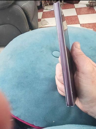Honor Magic V2