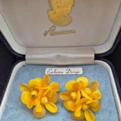 Vintage Hong Kong Earrings