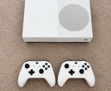 Xbox +2 controllers - good condition