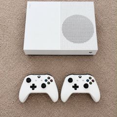 Xbox +2 controllers - good condition