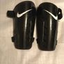 Nike Adult Knee Guards Image 2