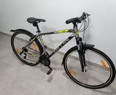 Kelly's hybrid bicycle size M in excellent condition