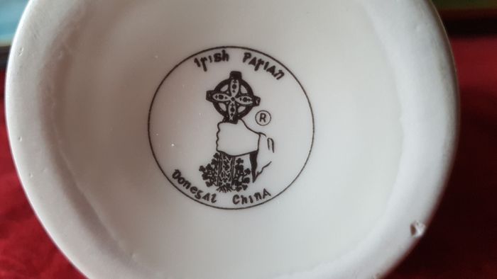 8 Inches Tall Donegal Parian China Rose Vase Made In Ireland