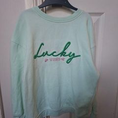 Girls St. Patrick's day jumper age 6-7years