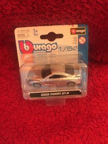 Toy car - Burago 2009 Nissan GT-R