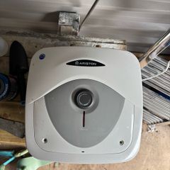 ariston 10L water heater