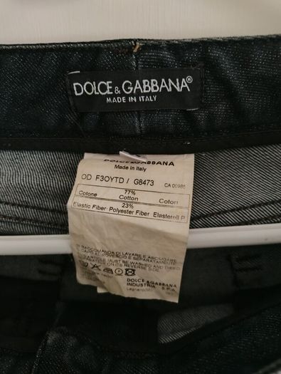Dolce and Gabbana ladies jeans 30 waist and 30 leg in excellent condition FREE STANDARD POSTAGE INCLUDED