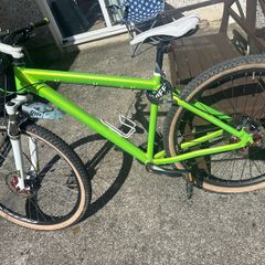Custom Built Bright Green MTB - Shimano Deore 1x9, RockShox, Hydraulic Brakes
