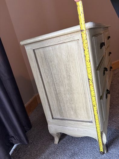 2 Bedside Lockers