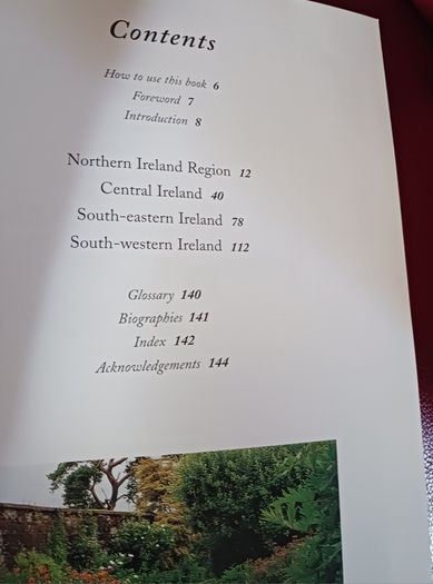 Gardens of Ireland/ A Touring Guide to over 100 Gardens/ 2001