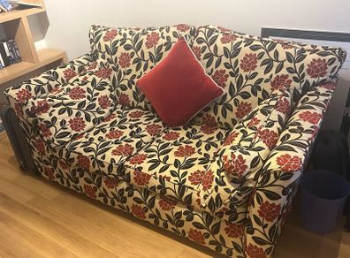 Pull out sofa bed