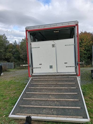 Horse Truck/lorry.