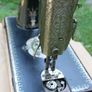 Antique Singer Hand Sewing Machine (in working order) Image 8