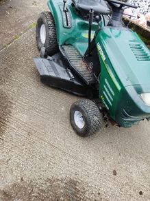 Craftsman lt1000 ride on  lawnmower