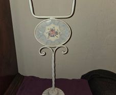Vintage metal free standing toliet paper holder
