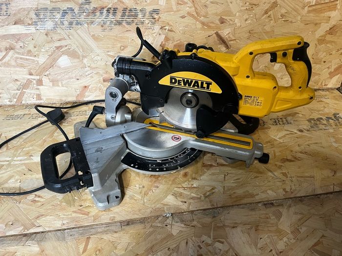 dewalt