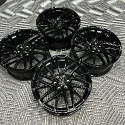 19" Motion R VS8 Alloy wheels Ford Transit Custom Van centre bore 74.5 6x120 Gloss Black
