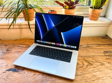 Apple MacBook Pro 16 M1