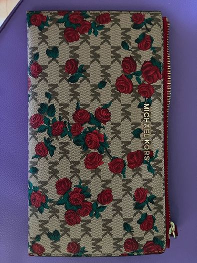 michael kors clutch purse/bag