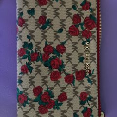 michael kors clutch purse/bag