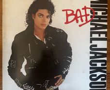 Michael Jackson BAD Original Irish  1987 release complete with inner lyrics sheet in vg+ condition