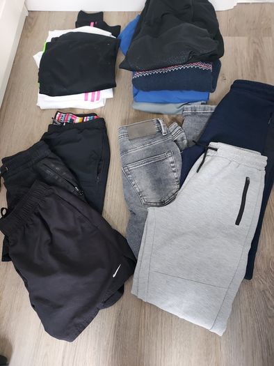 Bag of clothes 147-158cm Nike Dunnes Converse